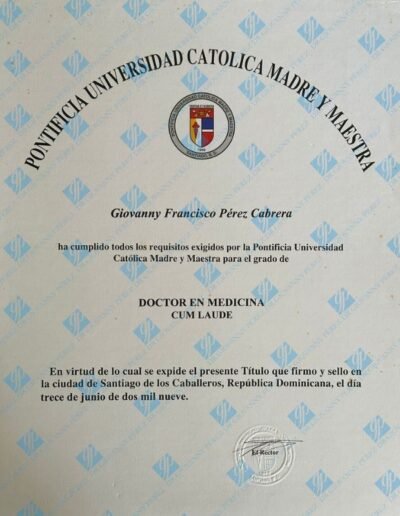 Título médicina PUCMM