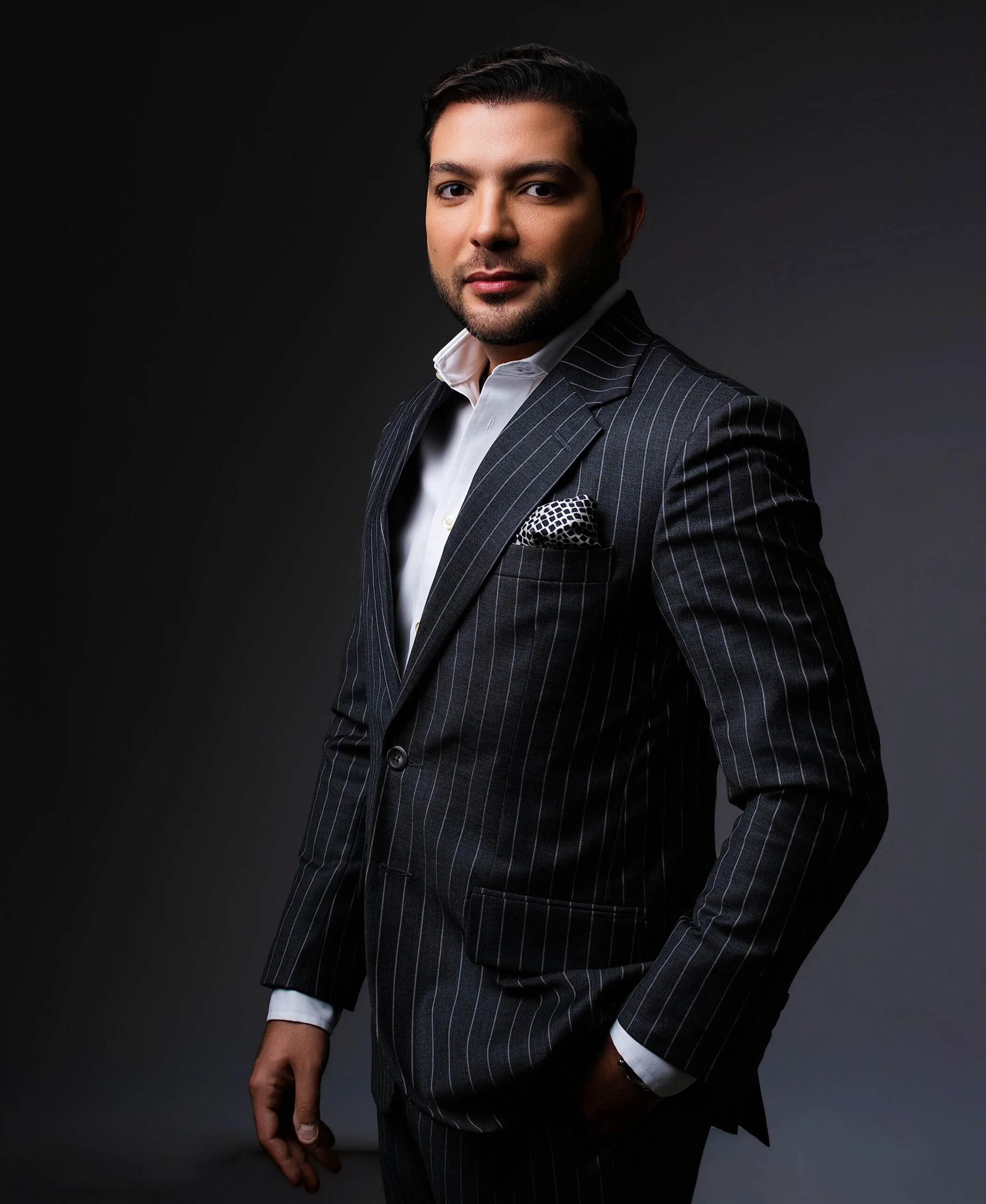 Dr Giovanny.